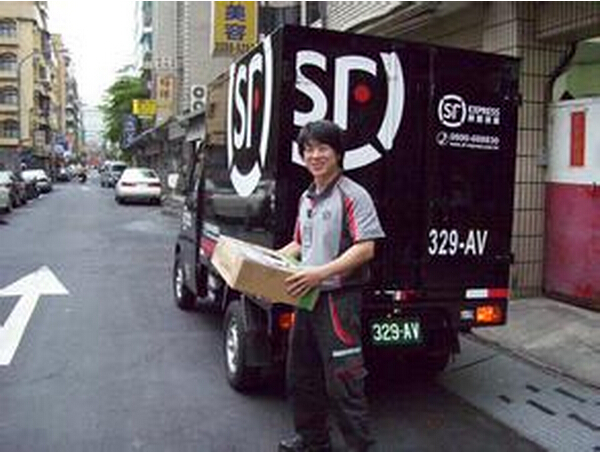 柔性線路板廠家感謝那些默默為深聯(lián)服務的快遞哥和司機哥