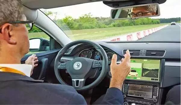汽車FPC之汽車行業(yè)旳十大汽車科技來襲??！