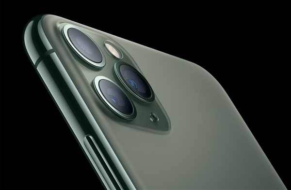 手機(jī)無線充軟板之iPhone 15全系用USB-C：蘋果細(xì)節(jié)套路用戶 狡猾！